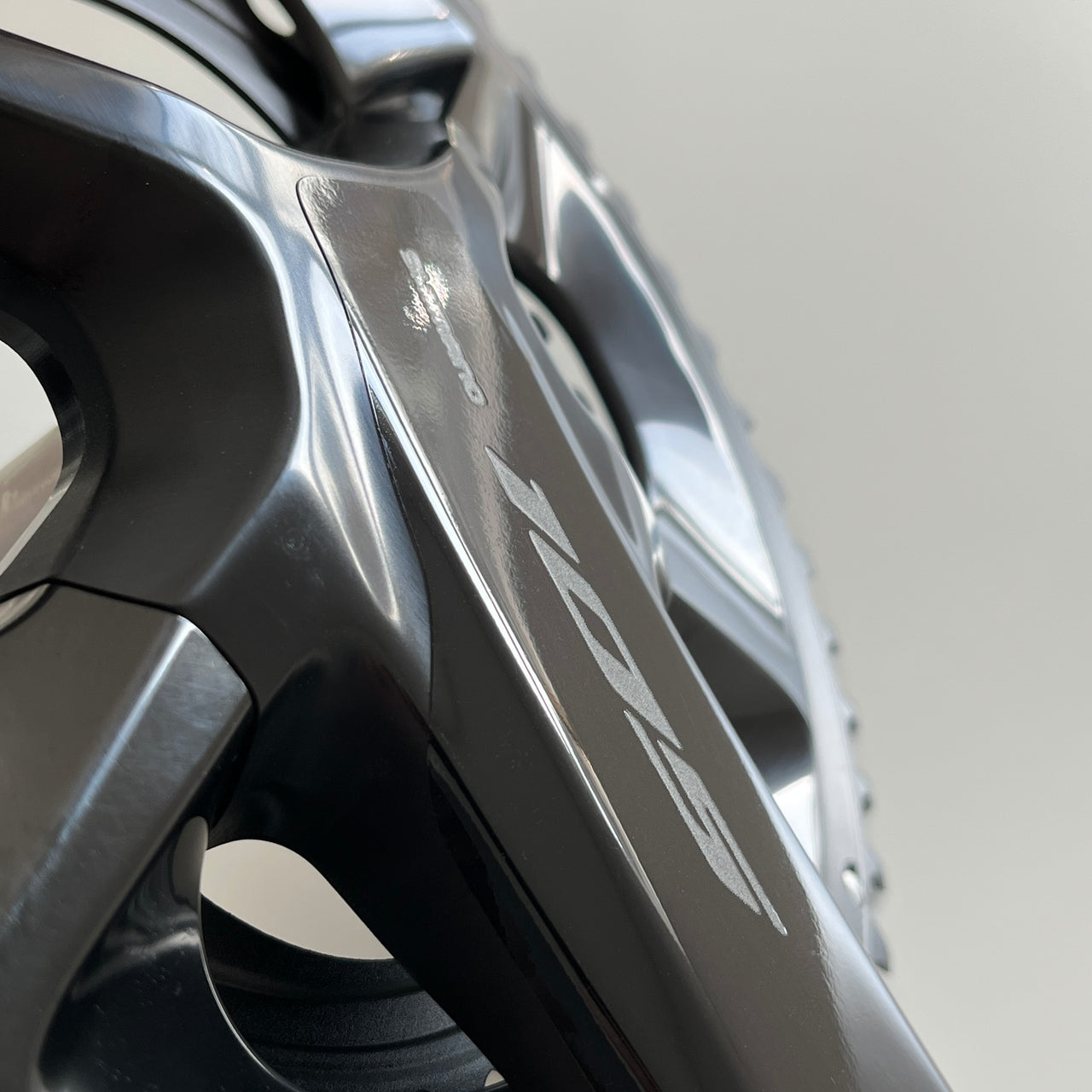Shimano 105 R7100 Crank Protector Fitted by Cyclistick